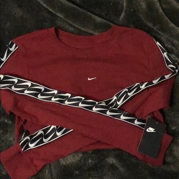 Nike Tops - Nike long sleeve shirt